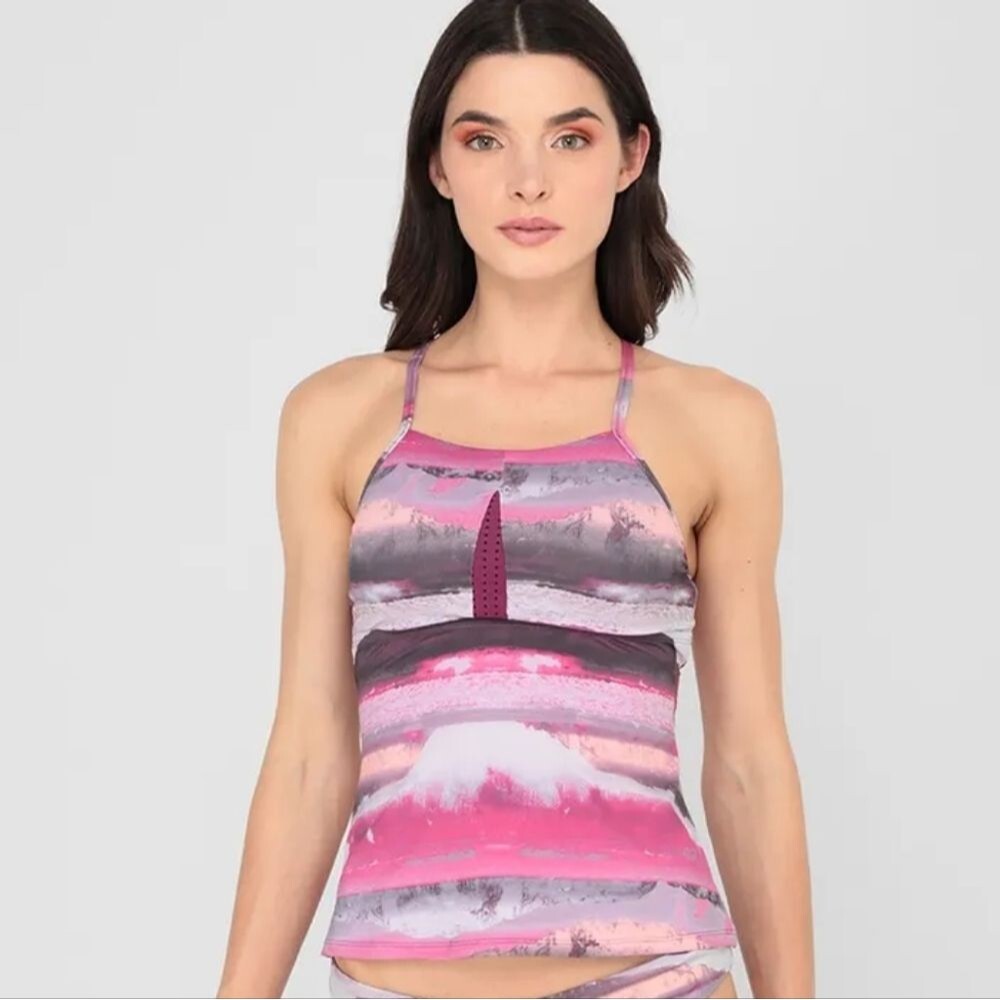 Nike Women's Pink NWT Adventure Strappy Crossback Tankini Swim Top Size Medium